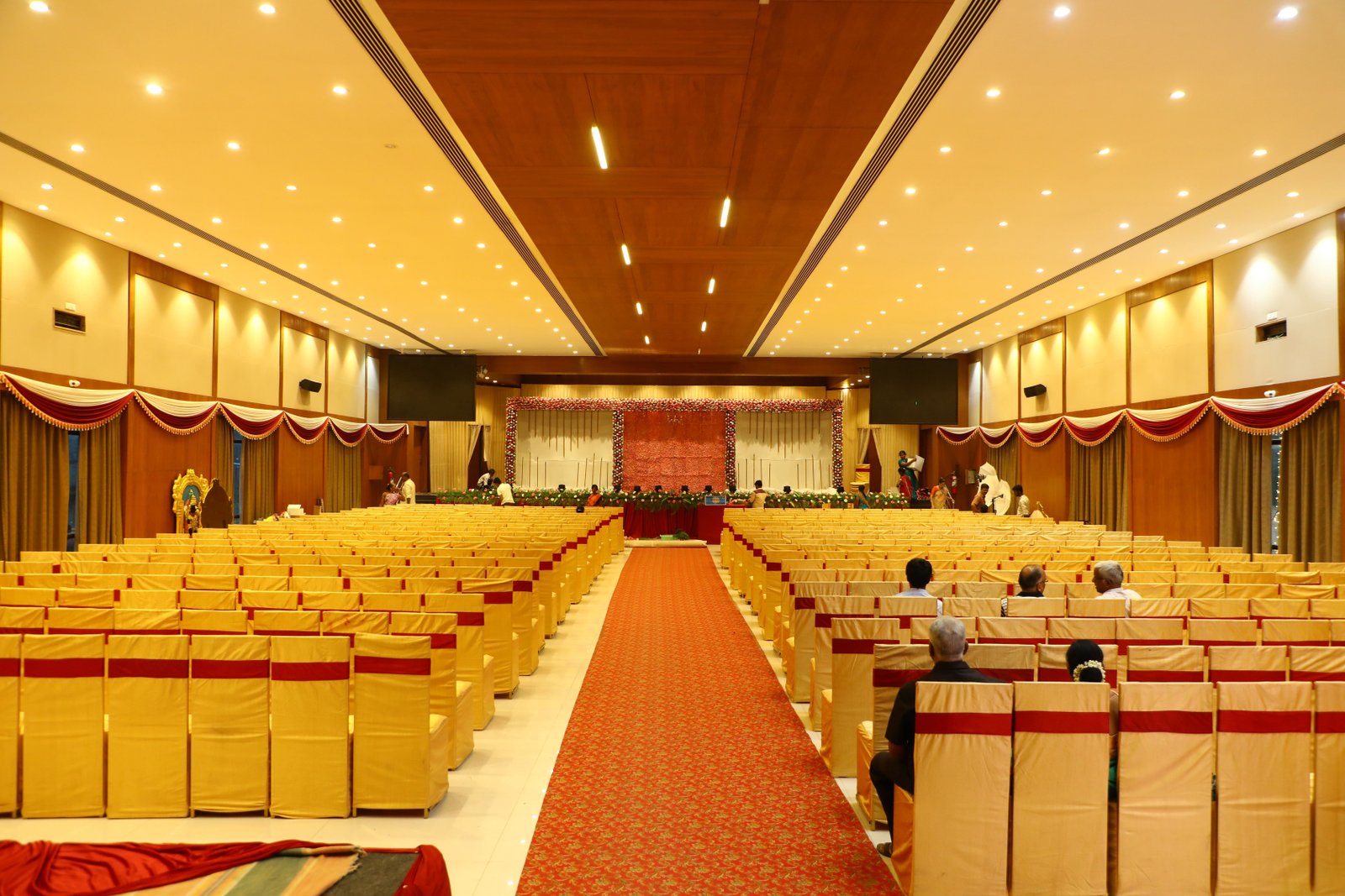 hall capacity